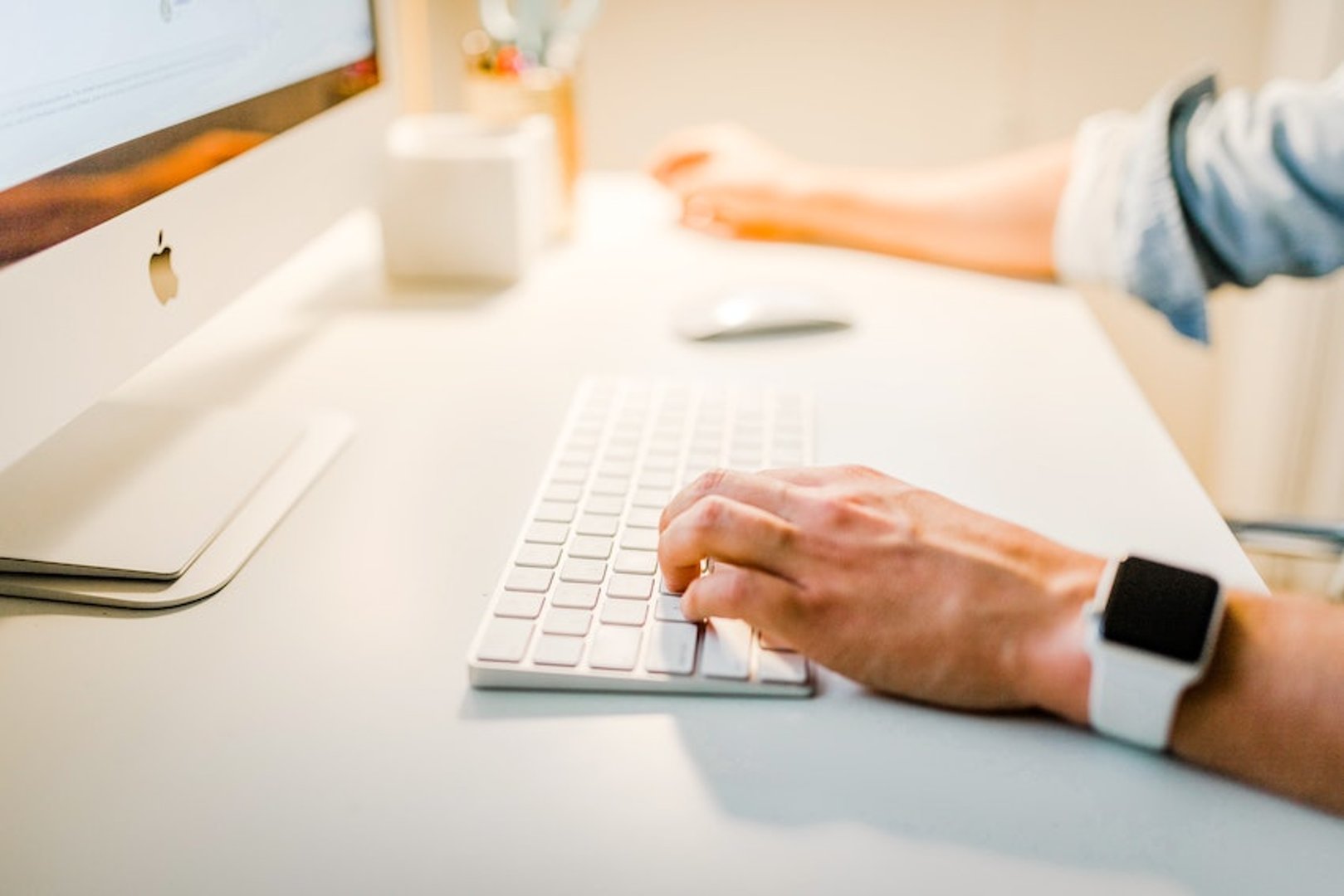 What are HubSpot lifecycle stages?